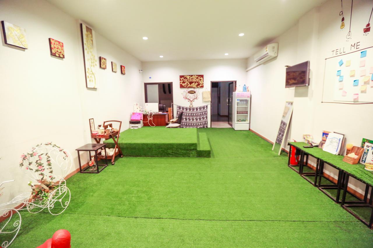 The Sun Hostel Chiang Mai Buitenkant foto