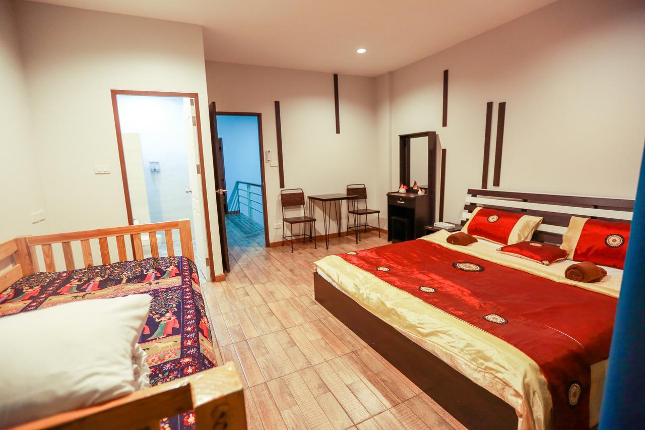 The Sun Hostel Chiang Mai Buitenkant foto